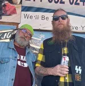 Meet your Posher, Robert